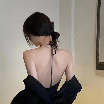 冰山下的守望者